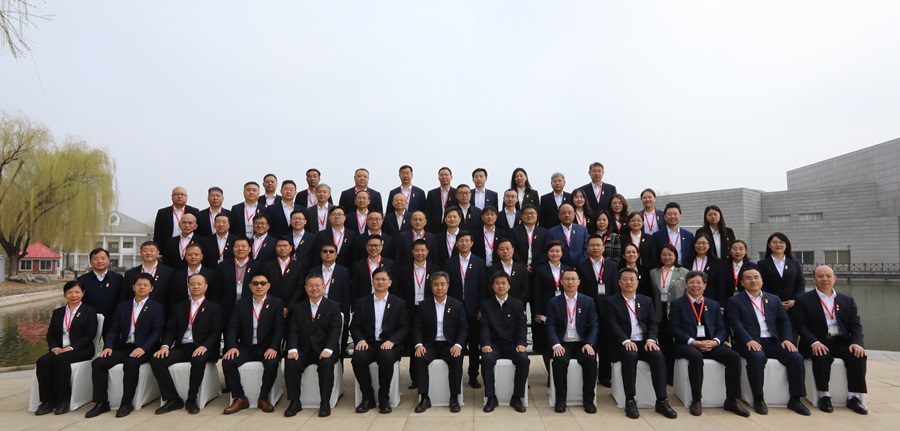 z6com尊龙凯时2024年中高级管理干部春季培训班圆满结业